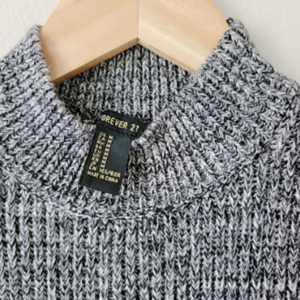F21 | Ribbed Sweater Vest - Picture 3 of 3